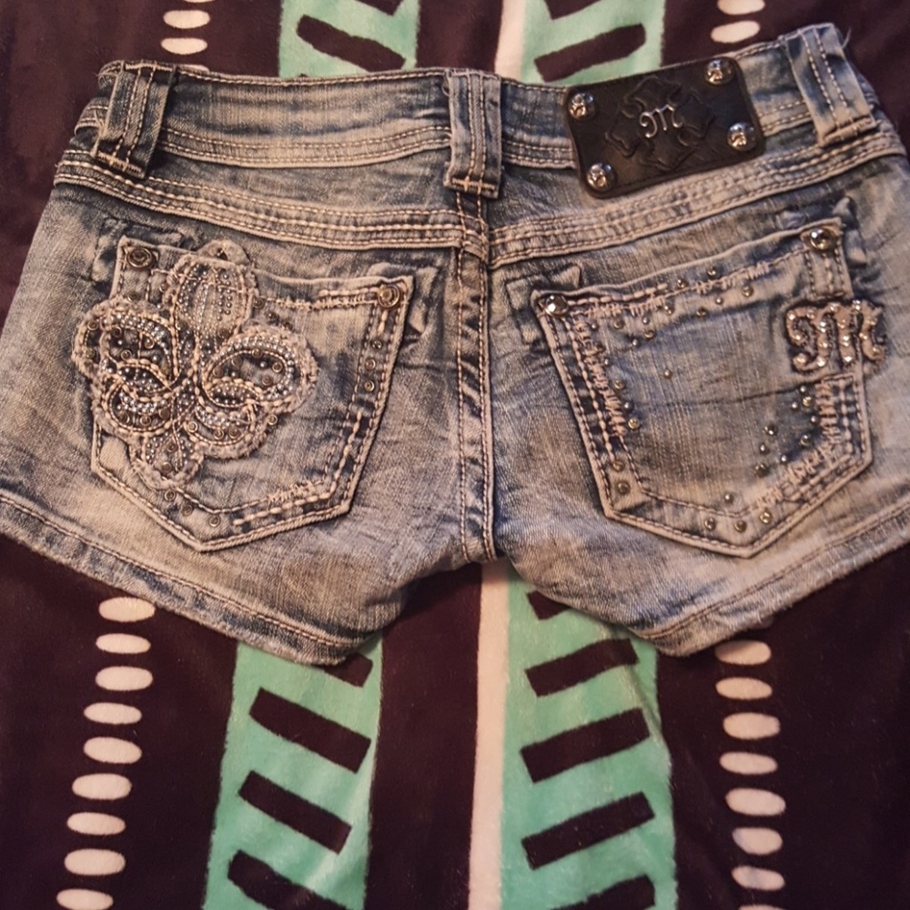 Miss me shorts size 25